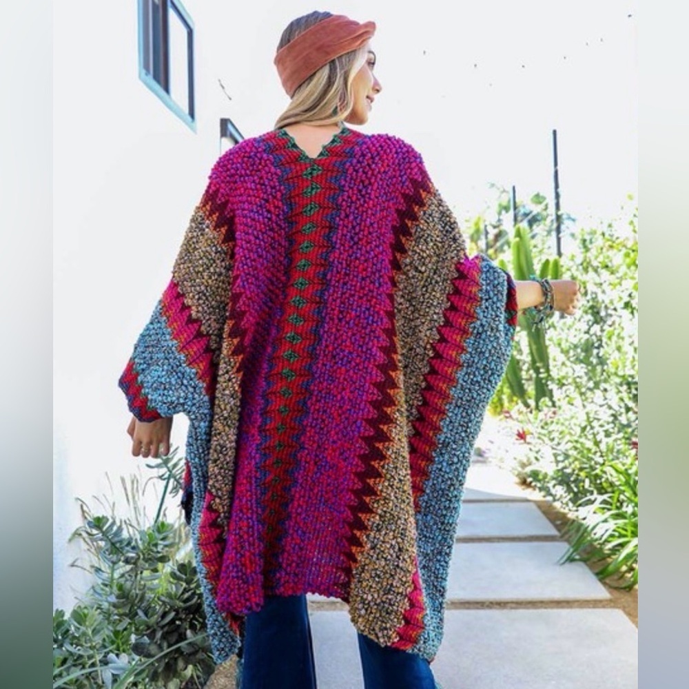 Boho Knit Ruanа Wrap One Size Fringe Poncho Shawl Sleeve Style - Picture 3 of 10